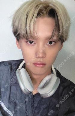 ONE FACT LISTENING PARTY TAG photocard image