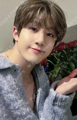 All Yours Void Cafe JINJIN photocard image