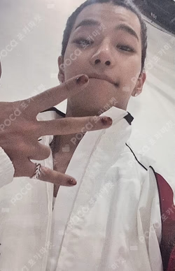 FAMOUS M2U TARZZAN photocard image