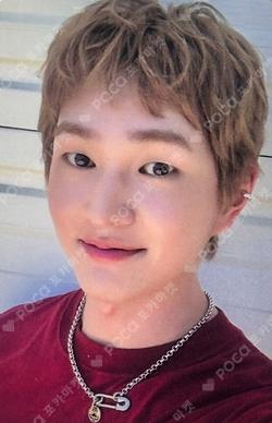 PERCENT HOTTRACKS ONEW photocard image