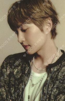 SHINee ONEW photocard image