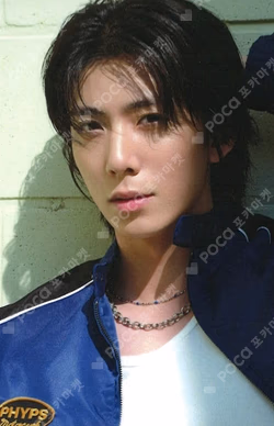 LOVE RACE TOWER RECORDS HWIYOUNG photocard image