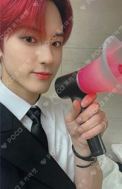 LIGHT STICK POUCH ERIC photocard image