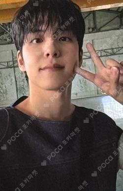 VANS WONPIL photocard image