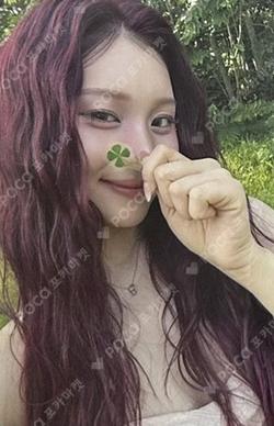A Montage of ( ) BROADCAST UMJI photocard image