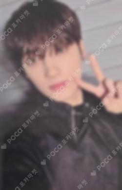 TXT HUENINGKAI photocard image