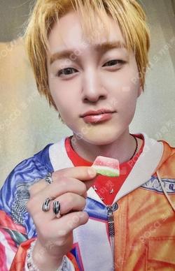 PERCENT WITHMUU ONEW photocard image