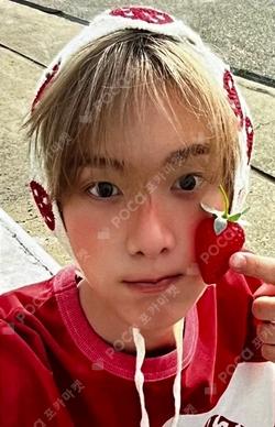 CHAMELEON APPLEMUSIC YoonSanha photocard image