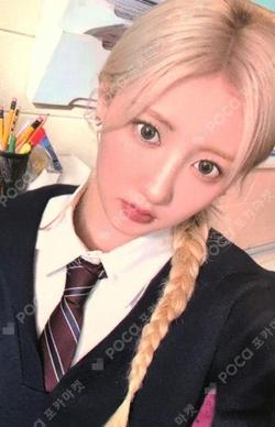 2025 BABYMONSTER 1st WORLD TOUR HELLO MONSTERS IN ASIA RANDOM ACRYLIC KEYRING + PIN BUTTON SET