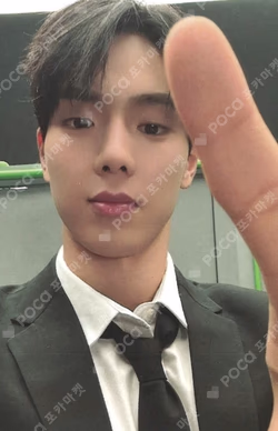 2025 MONSTA X CONNECT X RANDOM PHOTOCARD PACK