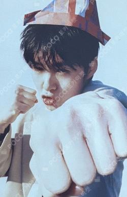 Milan Photo Book with ALLURE_2025 [ALLURING] LEE CHANGSUB photocard image