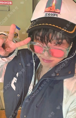 YOUNI-T POCAALBUM Retrotopia Ver.