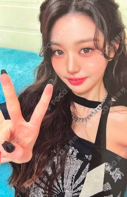 Be Alright LIMITED EDITION V (CD+PHOTOBOOK) WONYOUNG photocard image