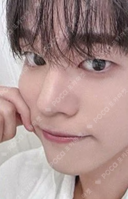 The Archive: Eight Summers LUCKY CHARM TRADING CARD U photocard image