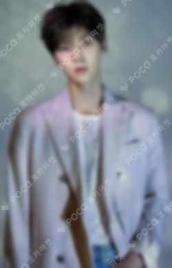 2019 NU'EST CONCERT Segno IN SEOUL TRADING CARD SET MINHYUN photocard image