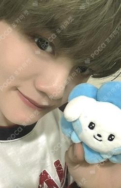 zeroni HOME PARTY POP-UP PHOTO CARD HOLDER PLUSH KEY RING KIM GYUVIN photocard image