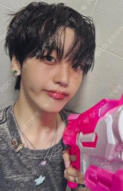 Dare to Crave APPLEMUSIC HYEONGJUN photocard image