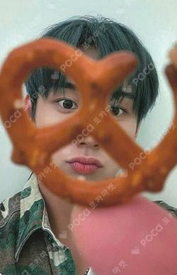 DUH! MUSICART INTAK photocard image
