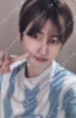 TRY WITH US YIZHIYU JIHOON photocard image