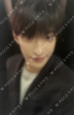 HAPPY BURSTDAY YIZHIYU WINNER DK photocard image