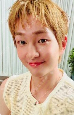 PERCENT APPLEMUSIC LUCKY DRAW ONEW photocard image
