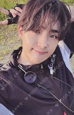 a;effect WEVERSE HYUNJAE photocard image