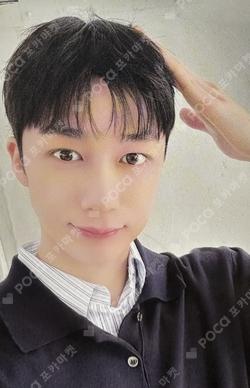 MONOLOGUE MILK GLASS