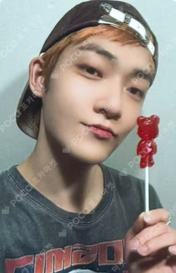 a;effect APPLEMUSIC KEVIN photocard image