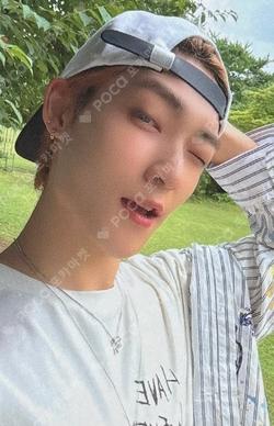 a;effect APPLEMUSIC KEVIN photocard image