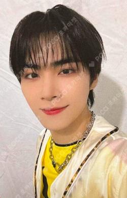 SMTOWN LIVE 2025 in TOKYO REWARD XIAOJUN photocard image