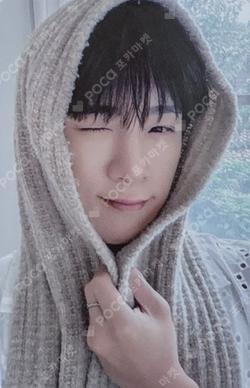 The Archive: Eight Summers COLOR POUCH WYATT photocard image