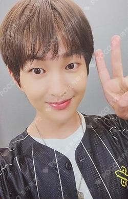 2025 ONEW WORLD TOUR [ONEW THE LIVE : PERCENT (%)] IN SEOUL ONEW photocard image