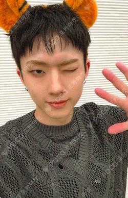 DUH! APPLEMUSIC JIUNG photocard image