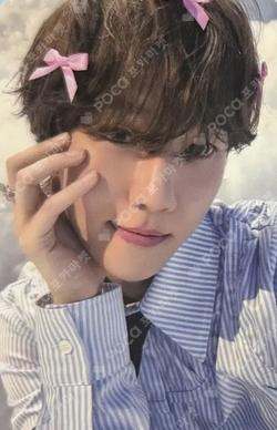 Essence of Reverie hello82 Exclusive BAEKHYUN photocard image