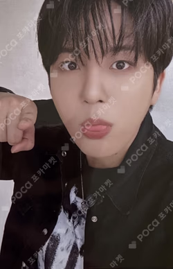 GOLDEN HOUR : Part.3 POP-UP PHOTOCARD HOLDER KEYRING