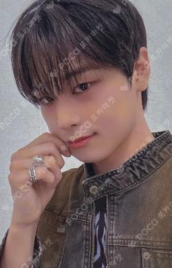 a;effect KTOWN4U LUCKY DRAW JUYEON photocard image