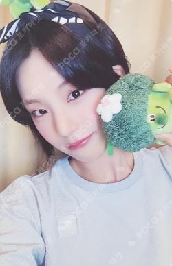 ITZY YEJI photocard image