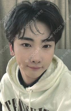 2022 SEASON'S GREETINGS APPLEMUSIC