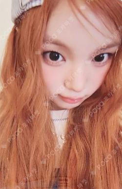 iLy KEY RING VER. SEUNGJOO photocard image