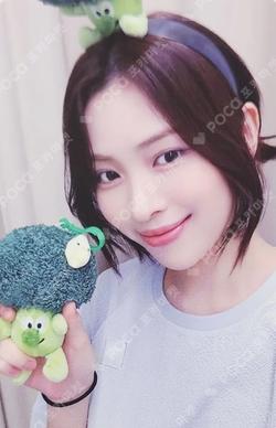 ITZY RYUJIN photocard image