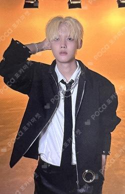 ONE FACT TAG photocard image