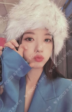 2023 SEASON'S GREETINGS : THE-MOOD STARSHIPSQUARE