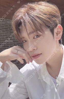 YOUTH IN THE SHADE SHADE Ver. KIM TAERAE photocard image