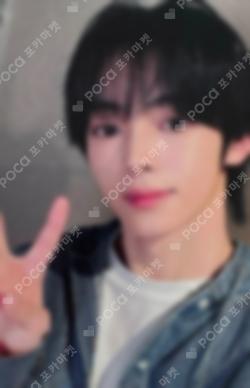 TRY WITH US YIZHIYU HANJIN photocard image