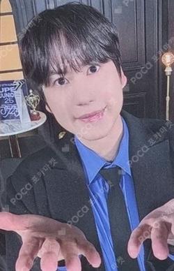 Super Junior25 Unboxing Event SM STORE KYUHYUN photocard image