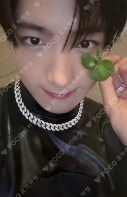 THE BOYZ [THE BLAZE] WORLD TOUR in SEOUL KEYCAP KEYRING HYUNJAE photocard image