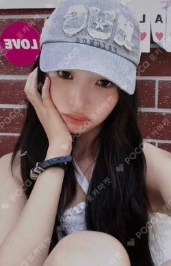 IVE REI photocard image