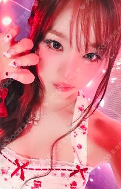 Blooming Wings EVERLINE YENA photocard image