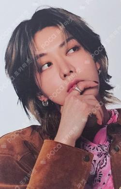 SMTOWN LIVE 2025 in LONDON SPECIAL GIFT YUTA photocard image