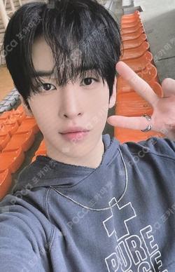 Dare to Crave IDOUSTAGE ALLEN photocard image